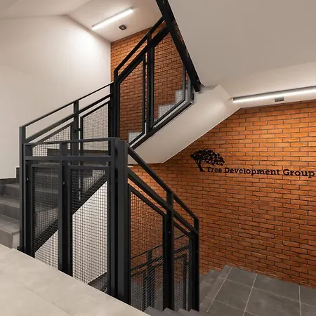 Modern Elegance With Parking & Ac, Next To Manufaktura By Renters Prestige Апартаменти