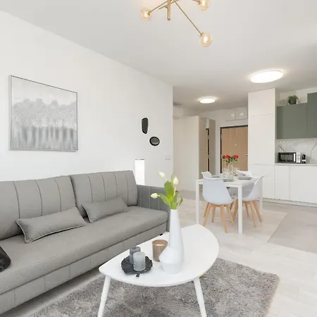 Modern Elegance With Parking & Ac, Next To Manufaktura By Renters Prestige Лодзь