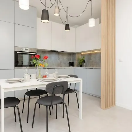 Apartament Modern Elegance With Parking & Ac, Next To Manufaktura By Renters Prestige