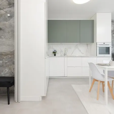 Modern Elegance With Parking & Ac, Next To Manufaktura By Renters Prestige Апартаменти Лодзь