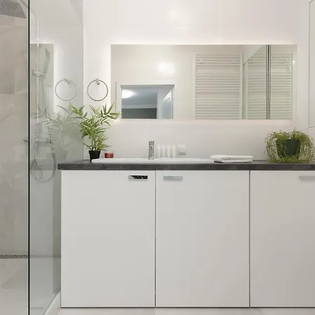 Apartment Modern Elegance With Parking & Ac, Next To Manufaktura By Renters Prestige *