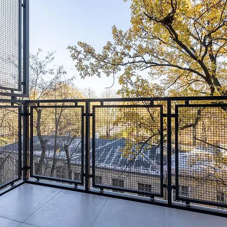 Апартаменти Modern Elegance With Parking & Ac, Next To Manufaktura By Renters Prestige Лодзь