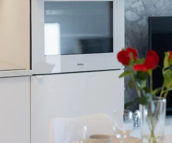 Apartment Modern Elegance With Parking & Ac, Next To Manufaktura By Renters Prestige