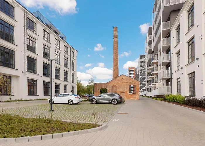 Apartment Modern Elegance With Parking & Ac, Next To Manufaktura By Renters Prestige